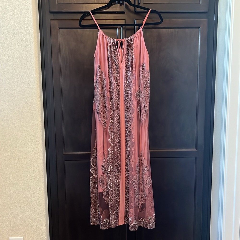 Pink Paisley flowy Dress - Picture 4 of 6
